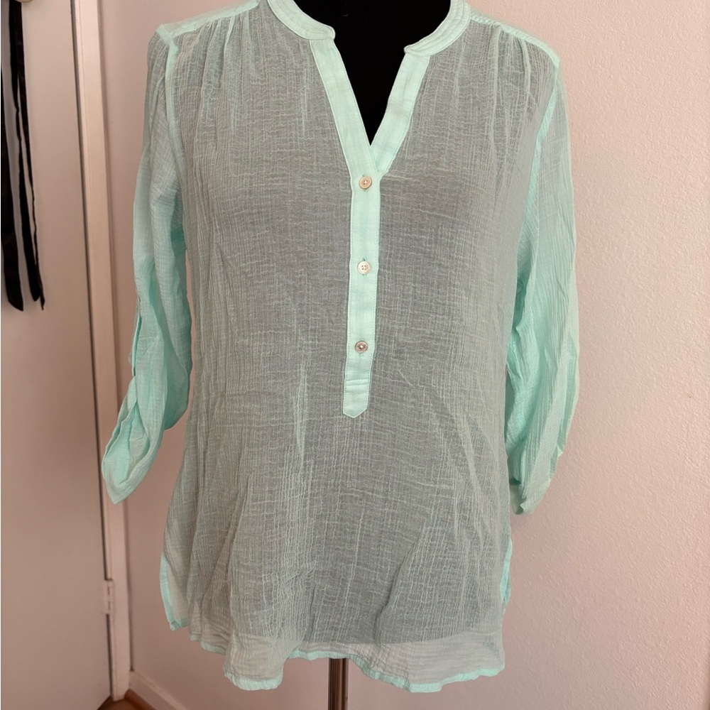 Tommy Bahama Light Aqua Blouse